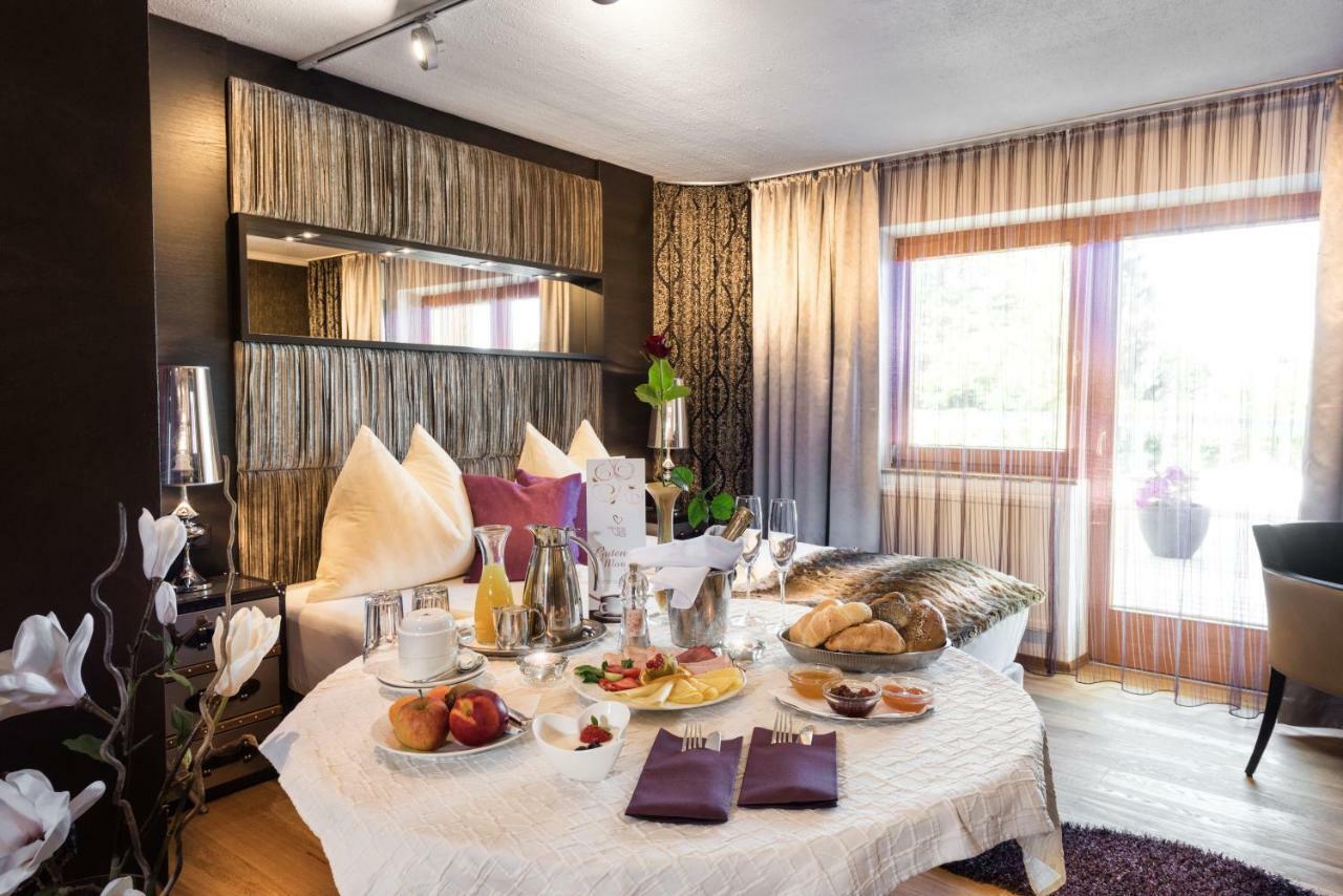 Hotel Winzer Wellness & Kuscheln سانكت جورجين ام اترغاو المظهر الخارجي الصورة