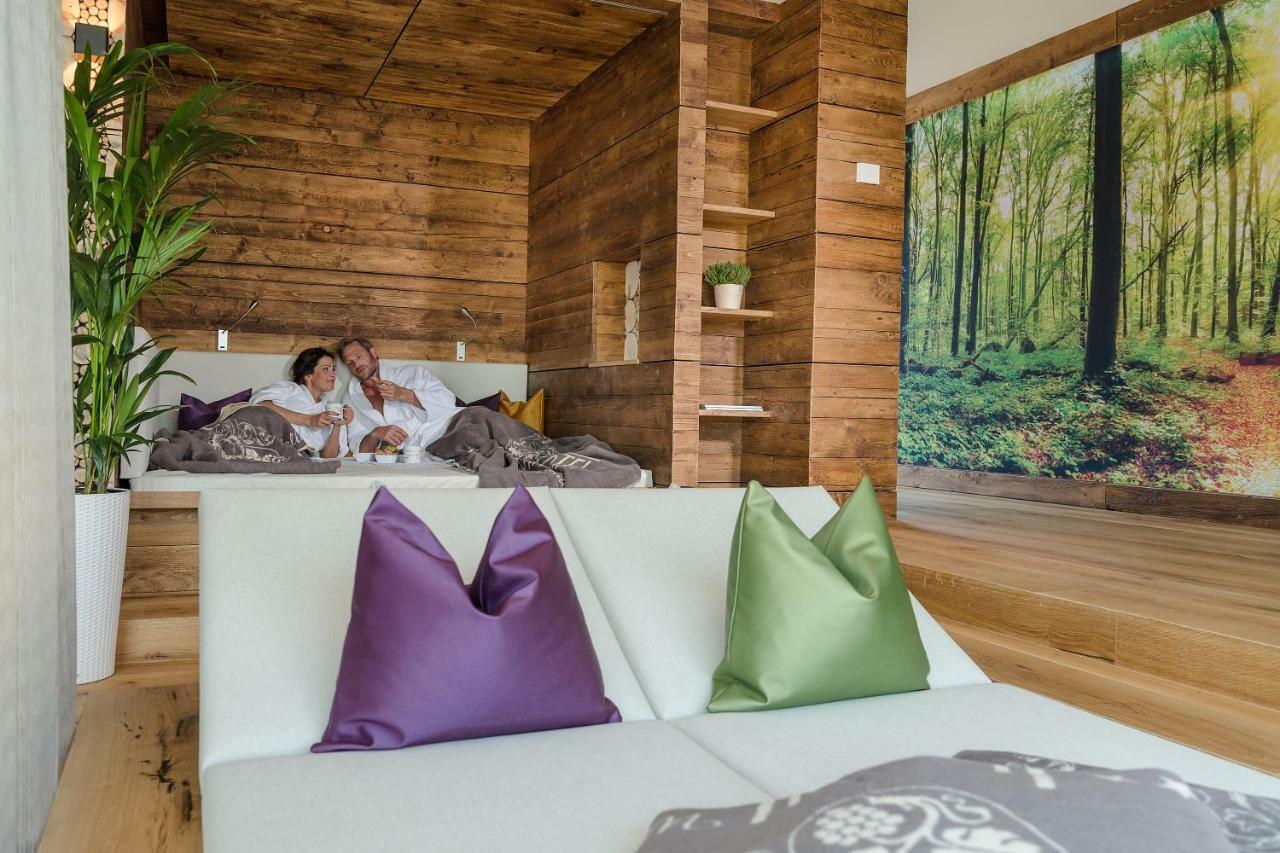 Hotel Winzer Wellness & Kuscheln سانكت جورجين ام اترغاو المظهر الخارجي الصورة